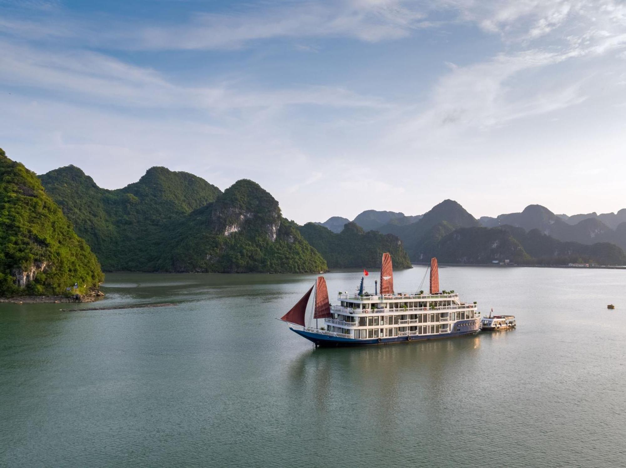 Hanoi Win Hotel & Travel Dış mekan fotoğraf